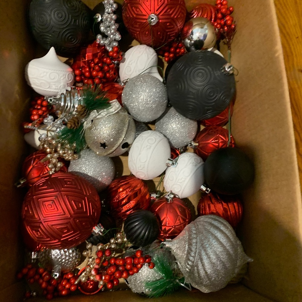 Nice big lot of assorted Christmas ornaments and berries